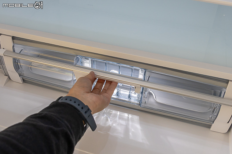 Hitachi R-TSF62WJ 日製冰箱｜獨家白金真空睡眠冰溫室，減緩氧化長保食材新鮮美味！