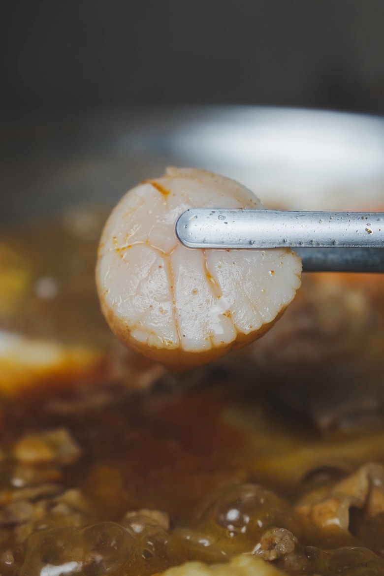 【台南酸白菜火鍋推薦】隱藏版麻辣酸白菜火鍋｜老師傅純手工酸白菜 ｜純手工酸白菜 × 手炒麻辣底｜東北酸白菜火鍋 安平店