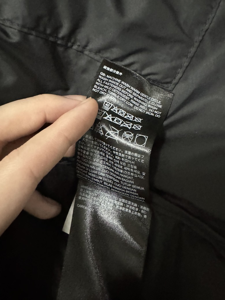 請幫忙辨認The North Face真假