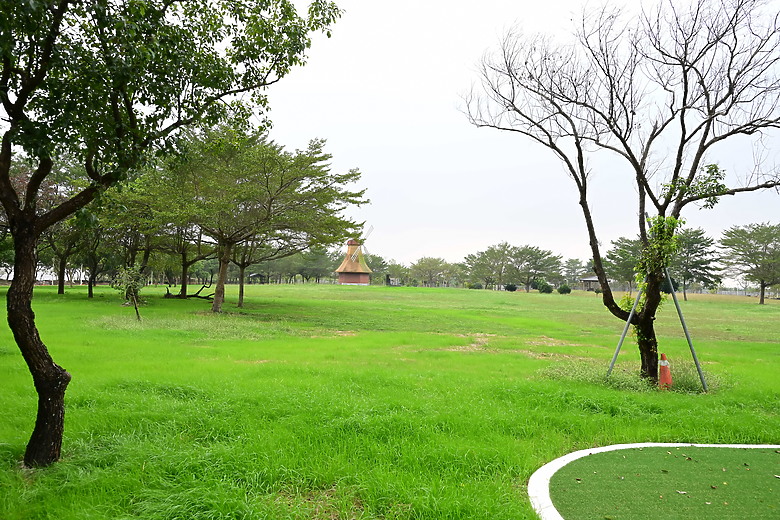 點我看大圖 Nikon Zf的首發表文,5.5公頃新埤綜合休閒公園環境改善工程即將完工,歡迎春節期間大家來遊玩。