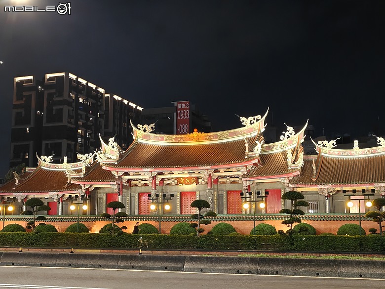 realme GT 8 Pro 體驗｜理光 GR 靈魂上身，全能旗艦闖出新路！