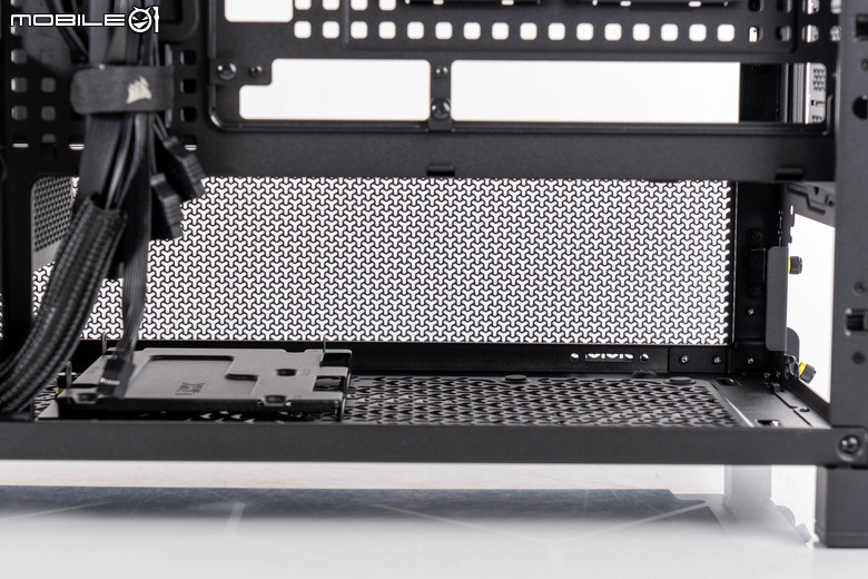 CORSAIR FRAME 5000D RS ARGB 機殼開箱實裝 以高度模組化設計不僅裝機便利 散熱效果也好