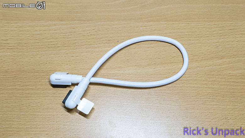 【開箱】泰坦潔白水冷 | CORSAIR iCUE LiNK TITAN 360 RX RGB WHITE