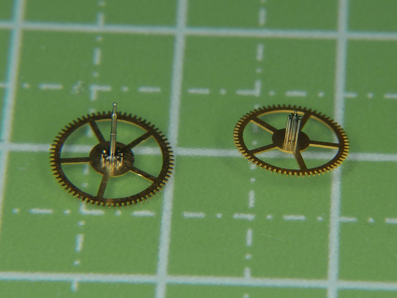 自娛玩修錶 - 原點(之三): 老東方"Calendar Auto Orient" 17 Jewels自動錶 (cal. 670)