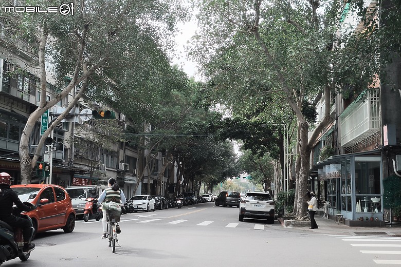 realme GT 8 Pro 體驗｜理光 GR 靈魂上身，全能旗艦闖出新路！