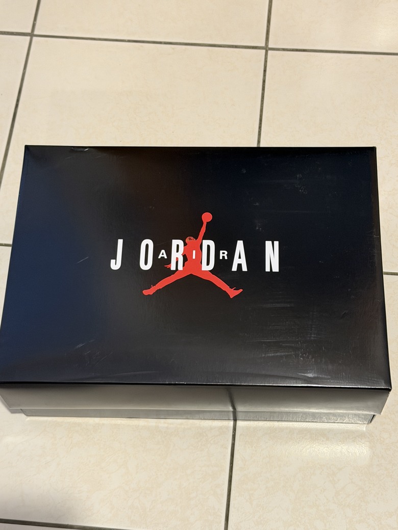 Air Jordan 8 bugs bunny 2025 開箱