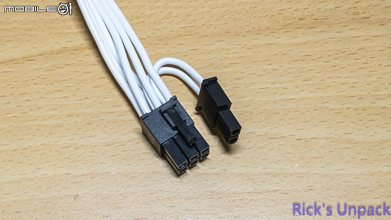 【開箱】白色側出電源 | CORSAIR RM1000x SHIFT WHITE