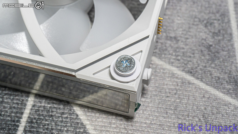 【開箱】與音響絕配的機殼 | LIAN LI LANCOOL 217 INF WHITE