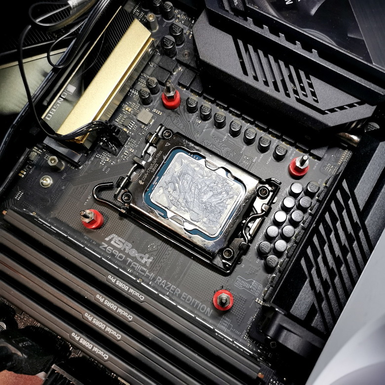 COUGAR POSEIDON VISTEK PRO ARGB 360 白色 - 自定義大螢幕 一體式水冷