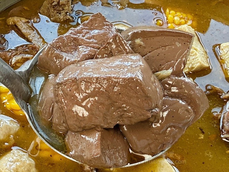 南投薑母鴨推薦，薑母鴨、胡椒全鴨還可以一鍋兩吃，山泉水養殖吳郭魚、現撈泰國蝦，埔里在地美食