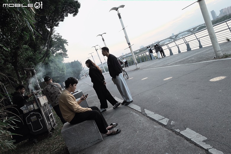 realme GT 8 Pro 體驗｜理光 GR 靈魂上身，全能旗艦闖出新路！