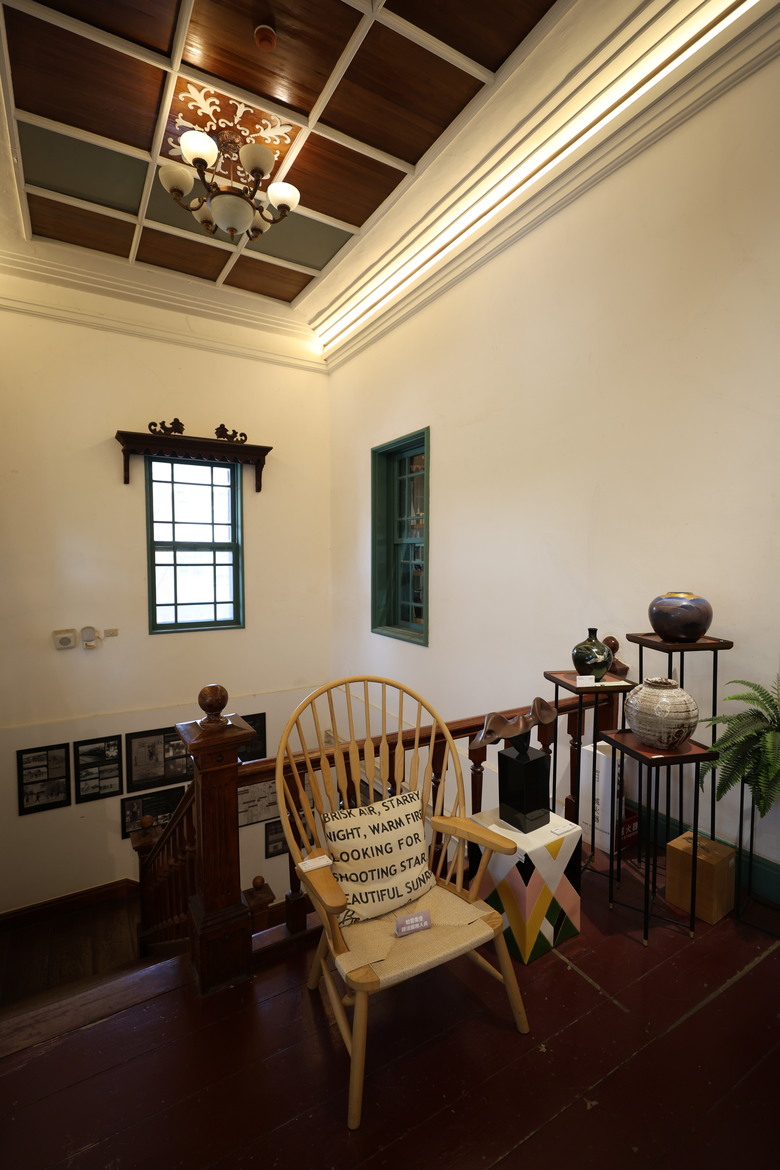 帶著R8的旅行 鷲嶺食肆 原台南測候所 吳園藝文中心 臺南知事官邸 億載金城