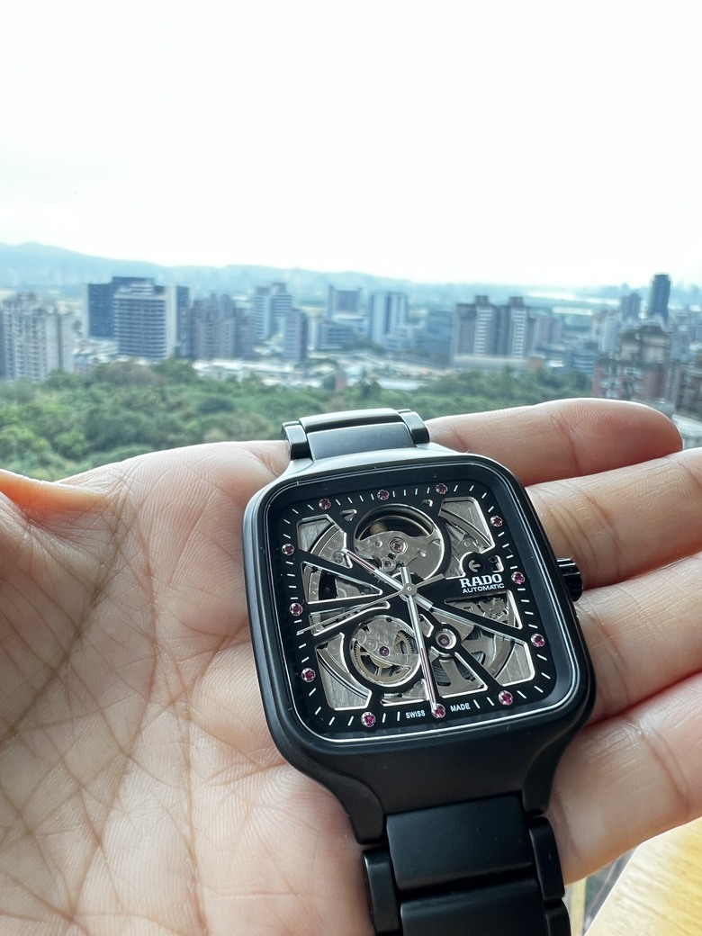 【開箱】原本只是陪老婆追星，結果自己先入坑？RADO 池昌旭限量錶