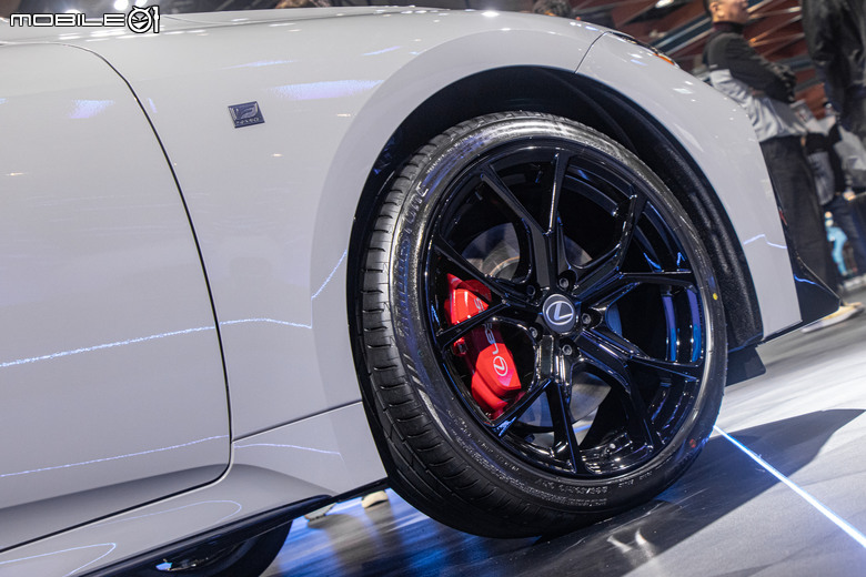 【2026台北車展】Lexus大改款ES登台首演，同場加映小改款IS車系189萬元起開賣！