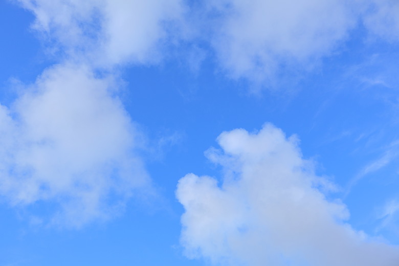 【遊記】一下子「出太陽」，一下子「大霧瀰漫」，一下子在「新北」，一下子在「宜蘭」，千島湖土虱頭 | 石牌縣界公園 - 大漠國渡