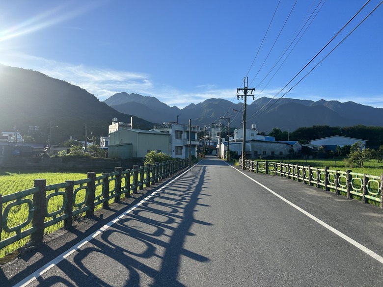 騎 遊 東 竹 小 站 ( 六 十 石 山 ) 之 旅
