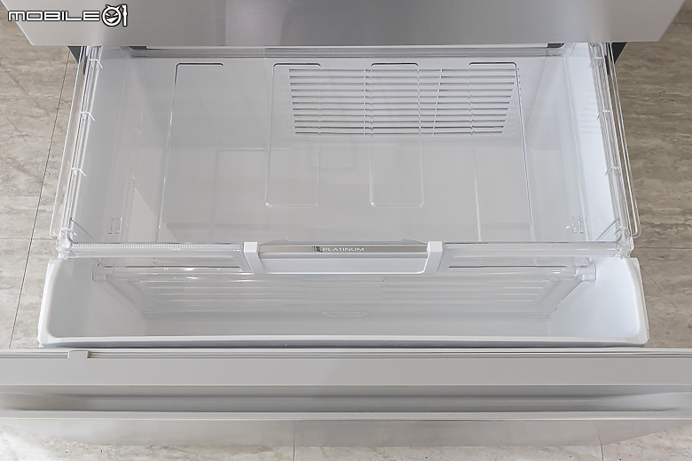 Hitachi R-TSF62WJ 日製冰箱｜獨家白金真空睡眠冰溫室，減緩氧化長保食材新鮮美味！