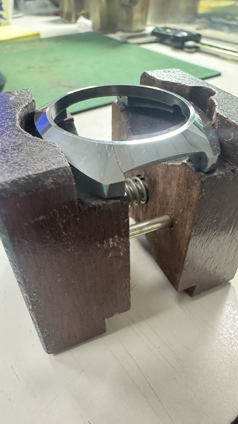 點我看大圖 citizen Highness (Ti) chronometer SUPER BEAT 10 4-720547 YD