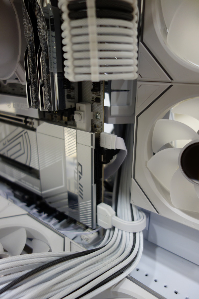 O11D Mini V2 夢想中的主機殼開箱[安裝篇]