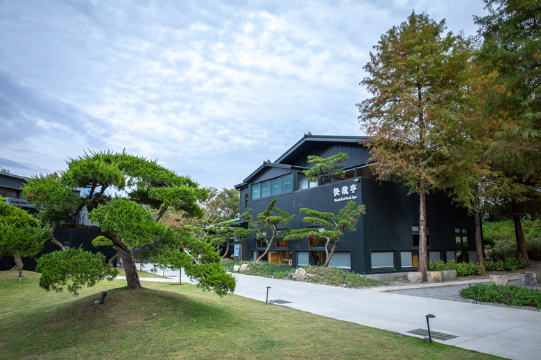 點我看大圖 在春秋交界入座,南投山林裡的食光