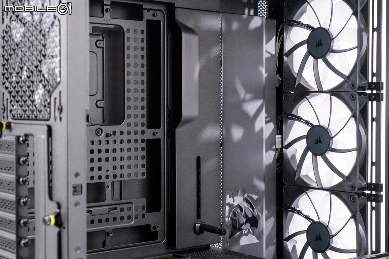 CORSAIR FRAME 5000D RS ARGB 機殼開箱實裝 以高度模組化設計不僅裝機便利 散熱效果也好