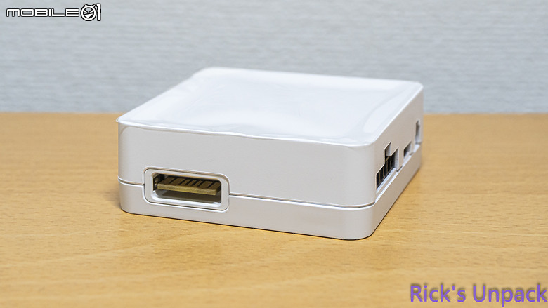 【開箱】泰坦潔白水冷 | CORSAIR iCUE LiNK TITAN 360 RX RGB WHITE