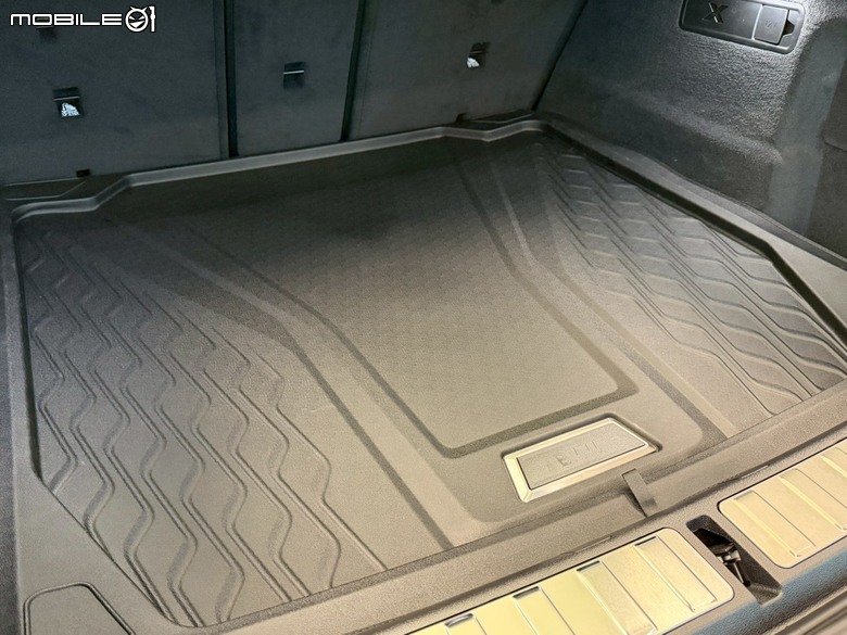 忍不住了~~X6交車囉!!