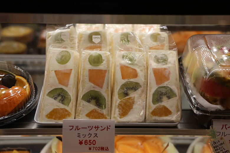 西九州自由行--下集(火車篇:長崎稻佐山夜景/豪斯登堡樂園/福岡市區逛街美食)