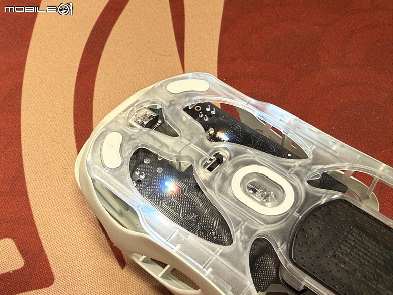 桌面最靚的仔！怒喵AM Infinity Mouse 鋁鎂合金無線滑鼠