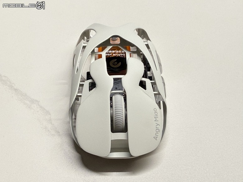 桌面最靚的仔！怒喵AM Infinity Mouse 鋁鎂合金無線滑鼠