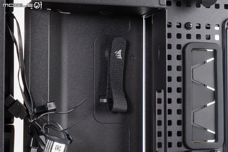 CORSAIR FRAME 5000D RS ARGB 機殼開箱實裝 以高度模組化設計不僅裝機便利 散熱效果也好