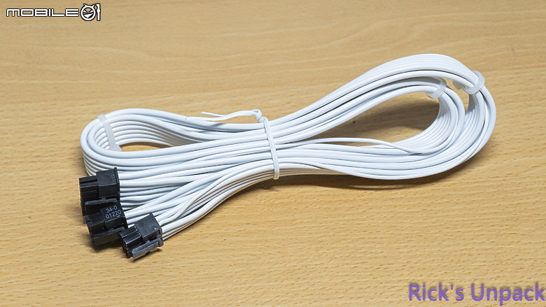 【開箱】白色側出電源 | CORSAIR RM1000x SHIFT WHITE