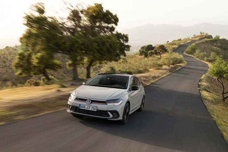 全新 Volkswagen Polo 將採油電動力 與ID. Polo電動車並存