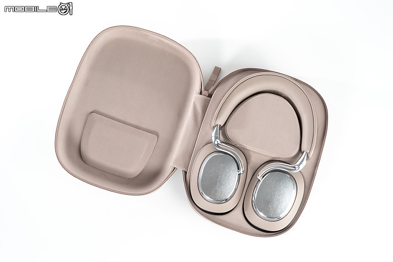 Bowers & Wilkins Px8 S2 耳罩式耳機｜頂級工藝、參考級聽感！