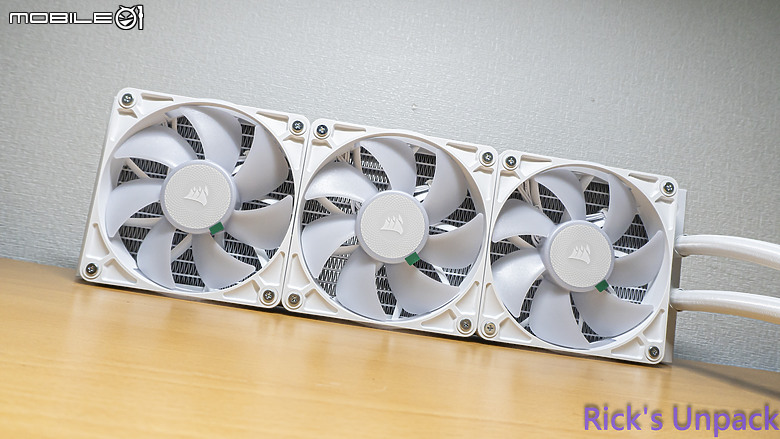 【開箱】泰坦潔白水冷 | CORSAIR iCUE LiNK TITAN 360 RX RGB WHITE