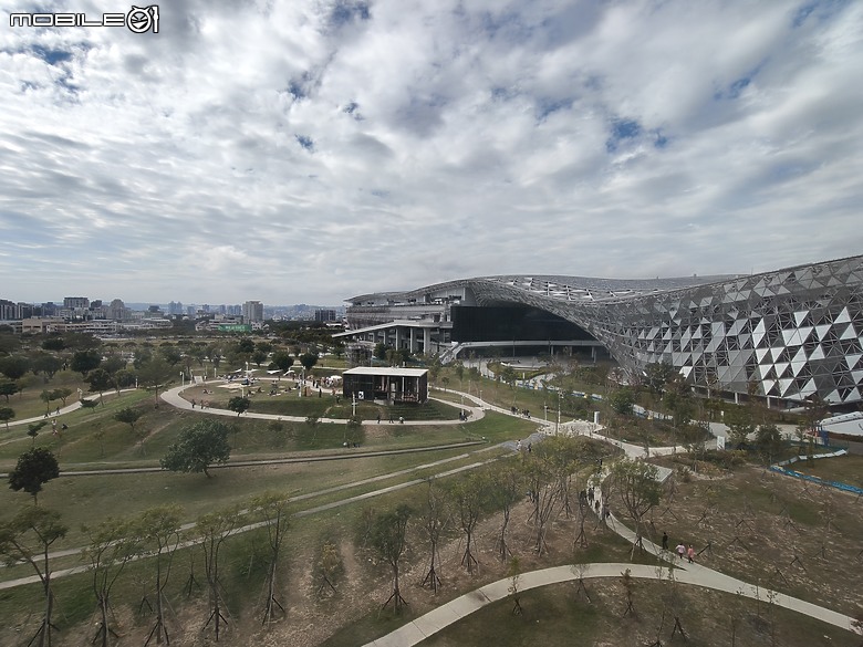 OPPO Reno15 Pro Max 體驗｜2 億畫素主鏡頭加持，實況照片玩法再升級！