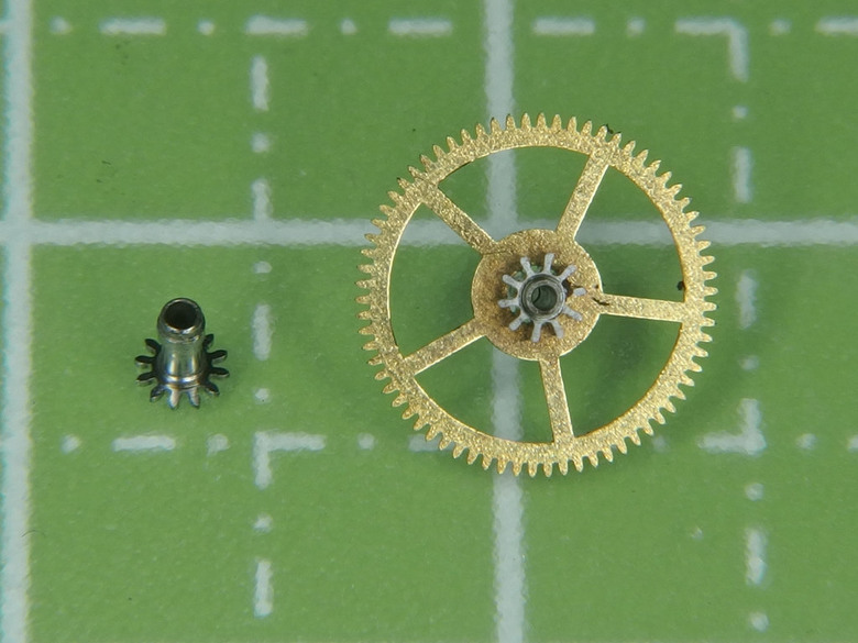 自娛玩修錶 - 原點(之三): 老東方"Calendar Auto Orient" 17 Jewels自動錶 (cal. 670)