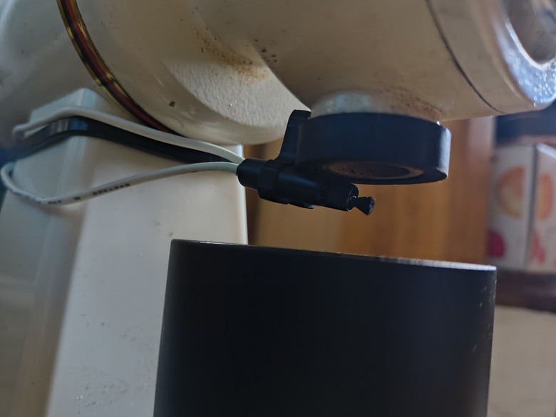 小巧家用入門磨豆機* 萬元內* 除靜電 *鍍鈦錐刀