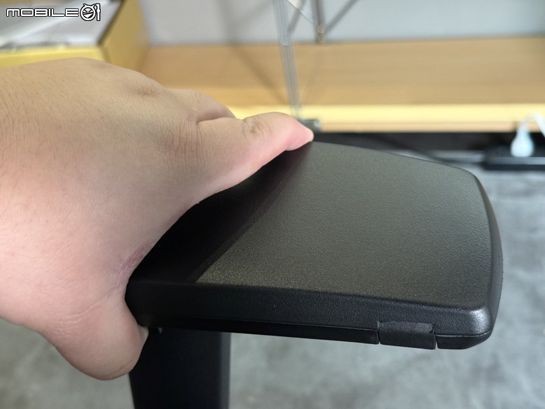 泰坦帝王繼承者 COUGAR TITAN PRO V2 電競椅
