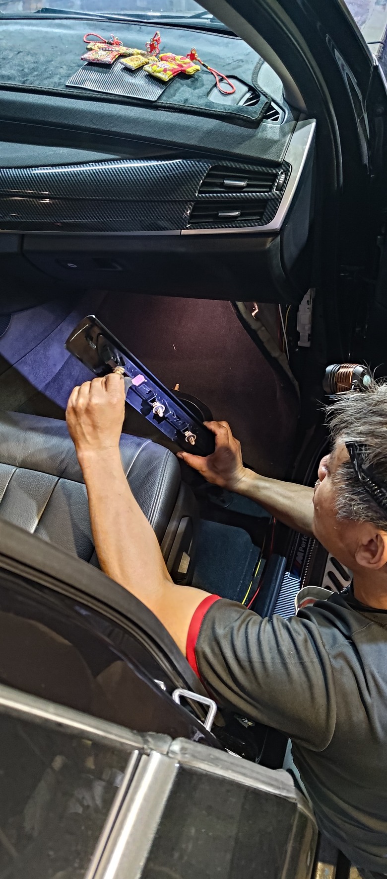 BMW X5 F15升級觸摸開門