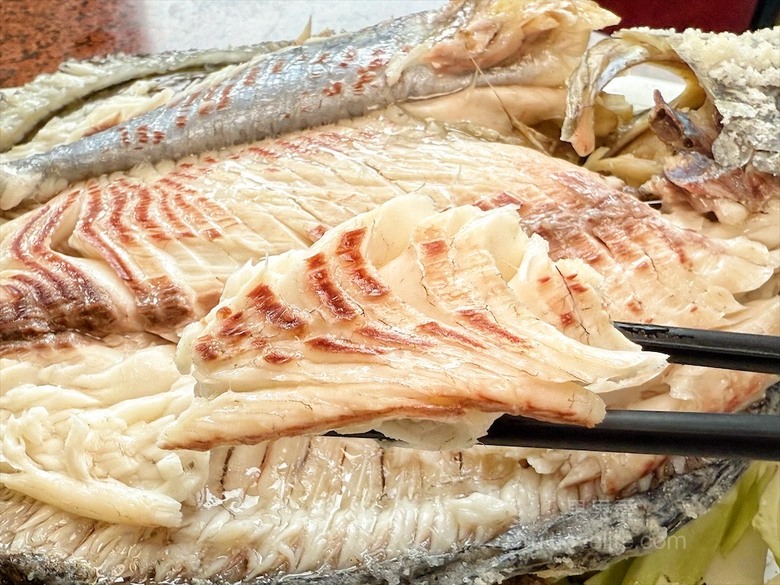 南投薑母鴨推薦，薑母鴨、胡椒全鴨還可以一鍋兩吃，山泉水養殖吳郭魚、現撈泰國蝦，埔里在地美食