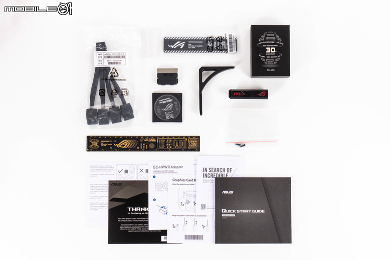 ROG Matrix Platinum GeForce RTX 5090 顯示卡開箱實測 集 30 周年經驗大成的頂級遊戲效能輸出者