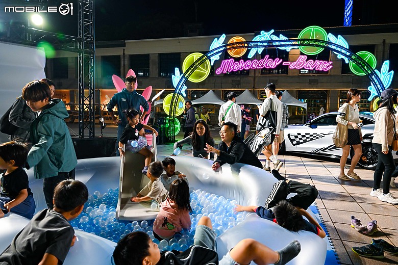 【新訊】Mercedes-Benz「星動樂園」前進壓軸場-高雄站，限量聖誕熊開放預購！