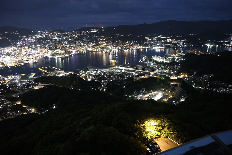 西九州自由行--下集(火車篇:長崎稻佐山夜景/豪斯登堡樂園/福岡市區逛街美食)