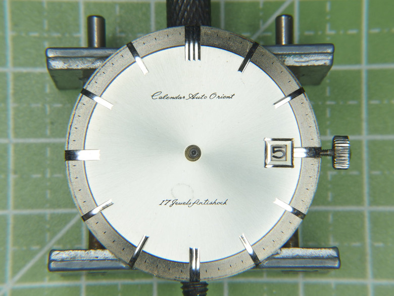 自娛玩修錶 - 原點(之三): 老東方"Calendar Auto Orient" 17 Jewels自動錶 (cal. 670)