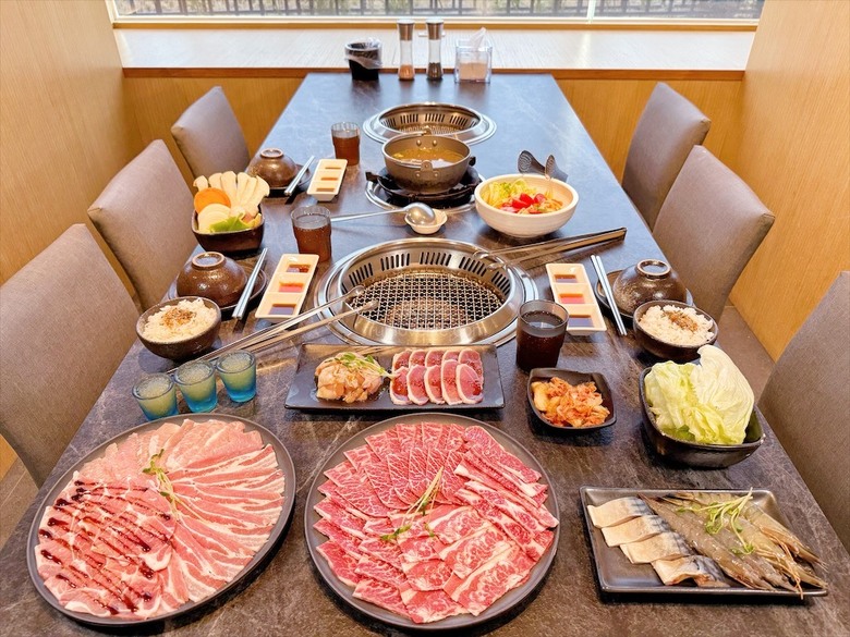 稻田美景燒肉店，套餐肉量十足，泰式沾醬超唰嘴又解膩