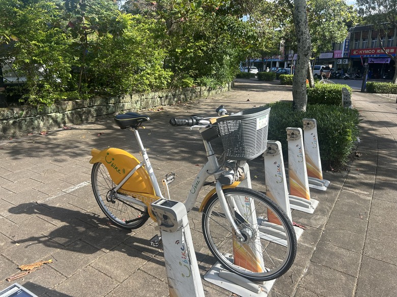 【小惡魔驫到成功】新春搭捷運，登走滿山古蹟的芝山岩步道