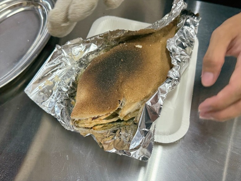 新鮮現烤魚，獨家蔥蒜醬汁、肉質Q嫩、味道鮮甜，外帶內用都好吃