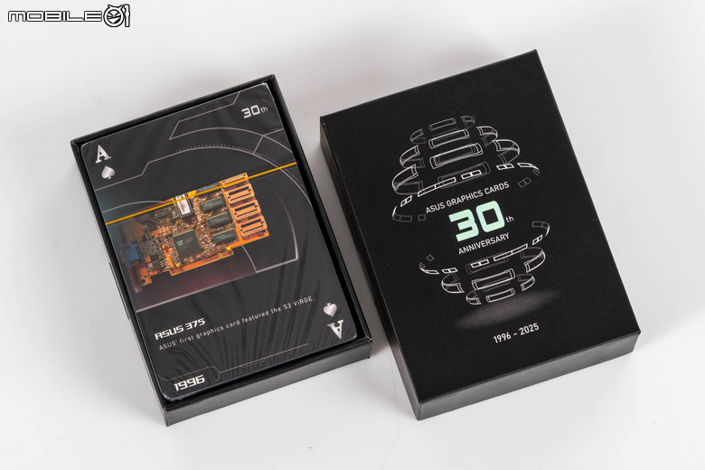ROG Matrix Platinum GeForce RTX 5090 顯示卡開箱實測 集 30 周年經驗大成的頂級遊戲效能輸出者