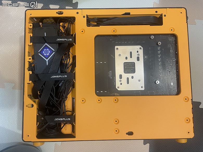 ［開箱］5萬預算4K可開3A遊戲主機